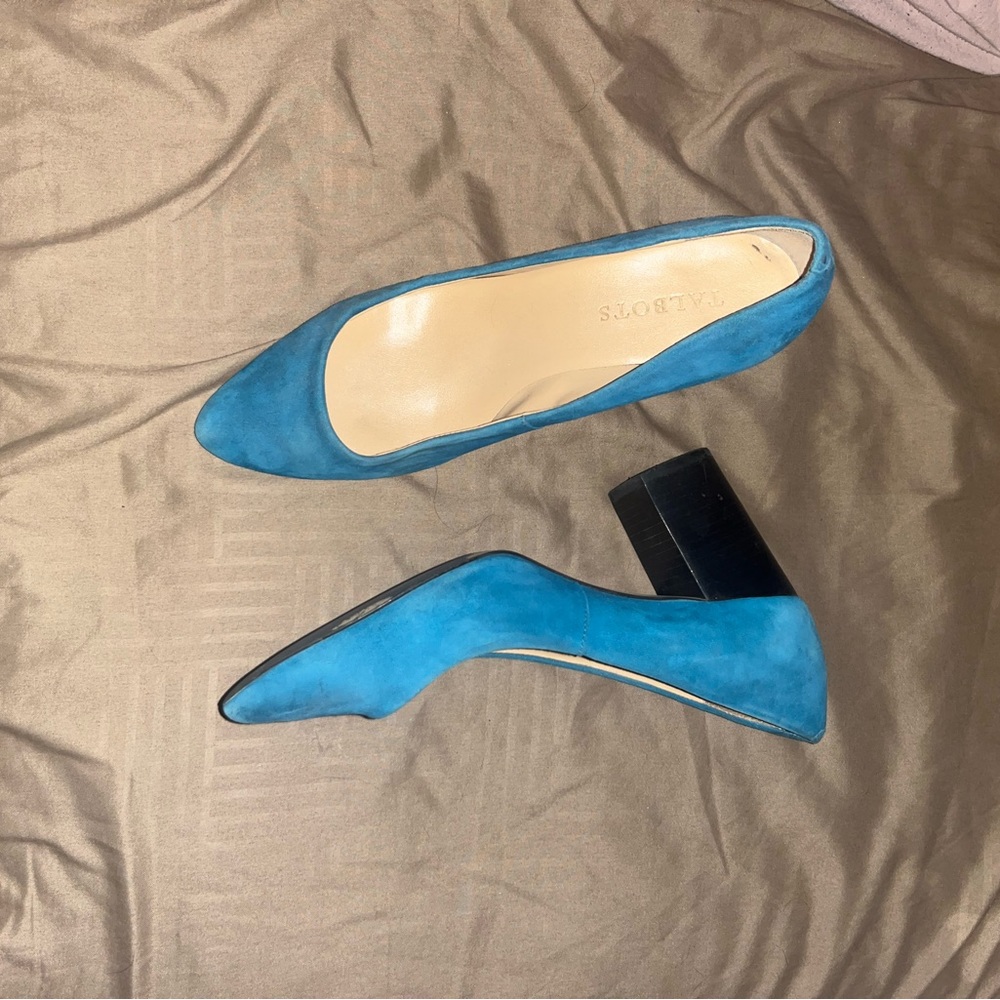 Teal heels